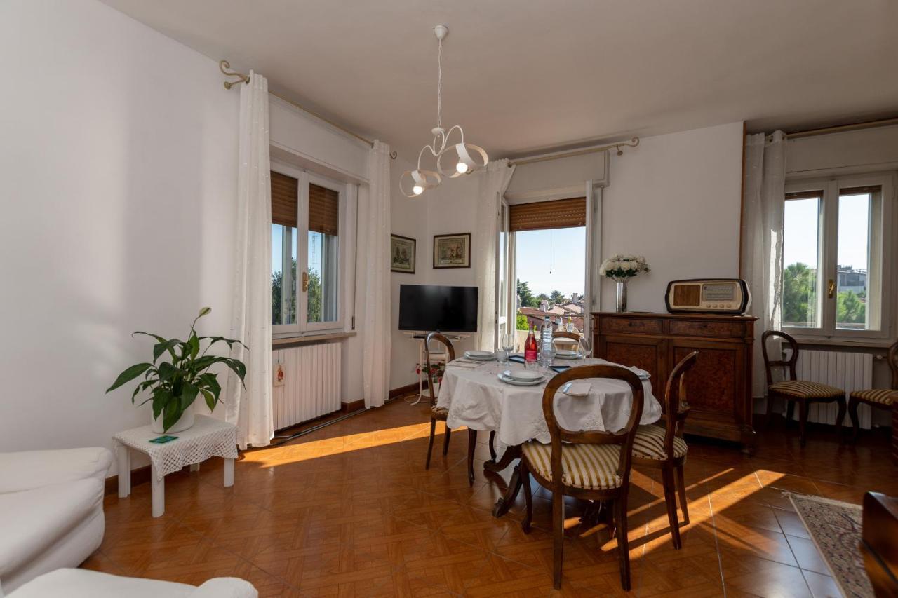 Casa Di Luce - Happy Rentals Desenzano del Garda Ngoại thất bức ảnh